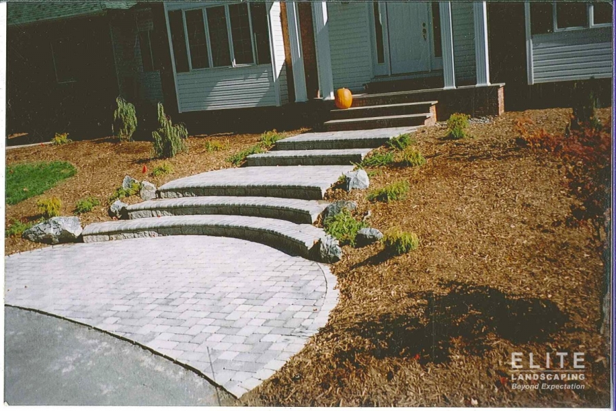 entries and walkways by elite landscaping 015