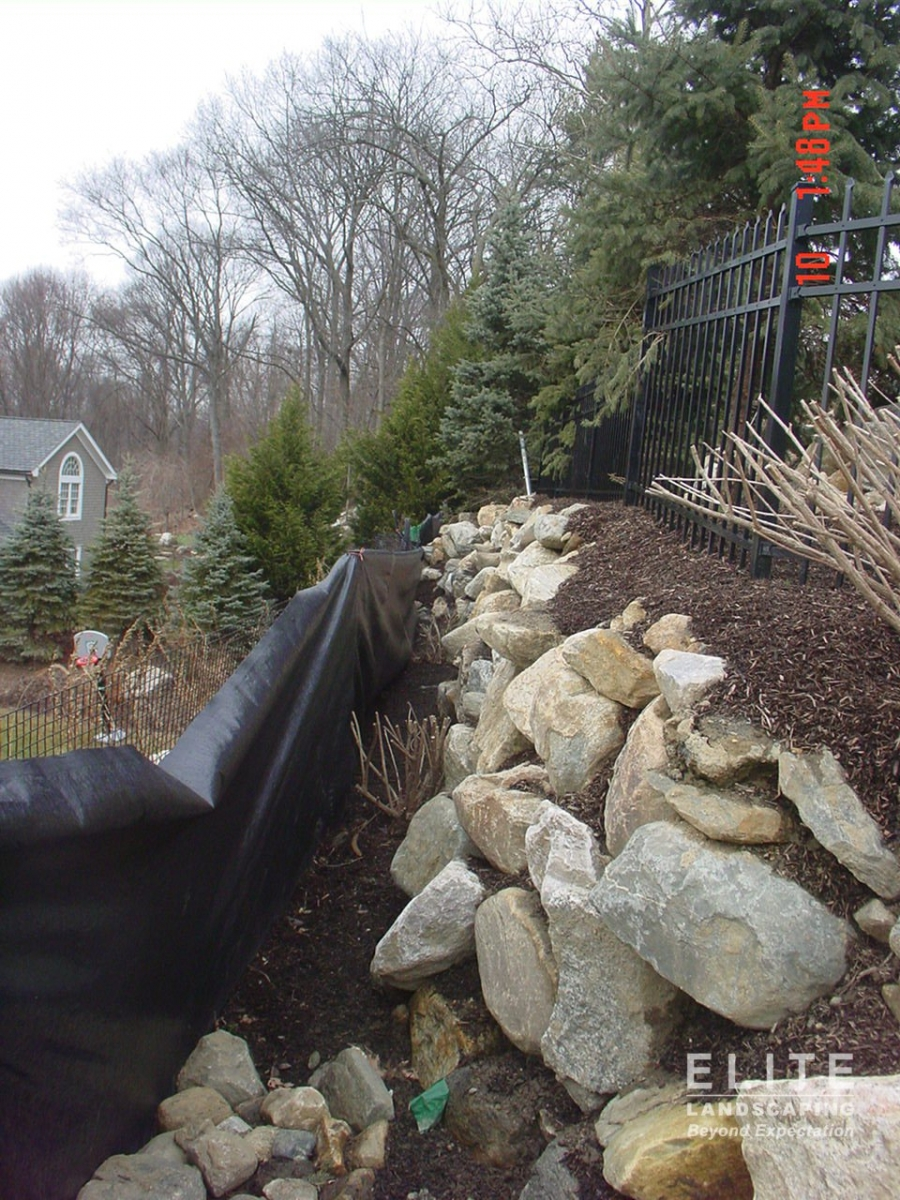 fences by elite landscaping 013