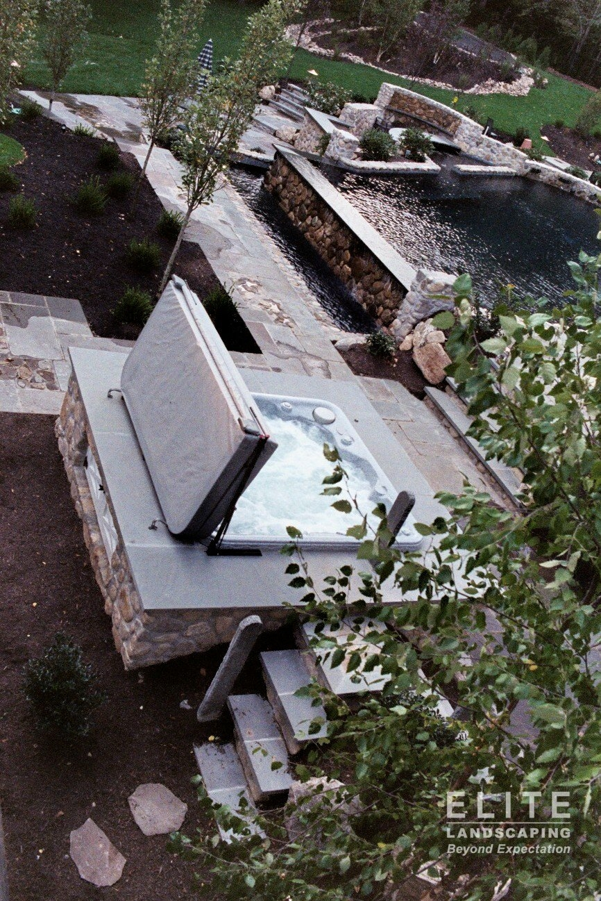 spa and hot tub by elite landscaping 0021