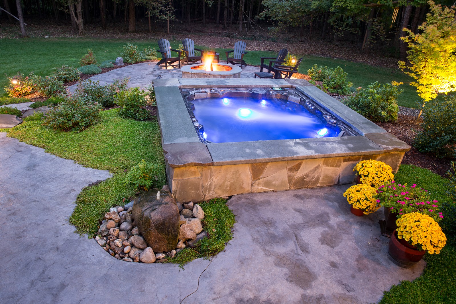 hot tub and spa designed by Land of ELITE