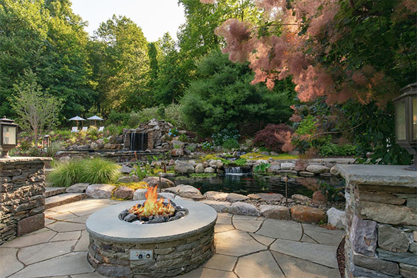 Firepit feature integrated with your hardscape